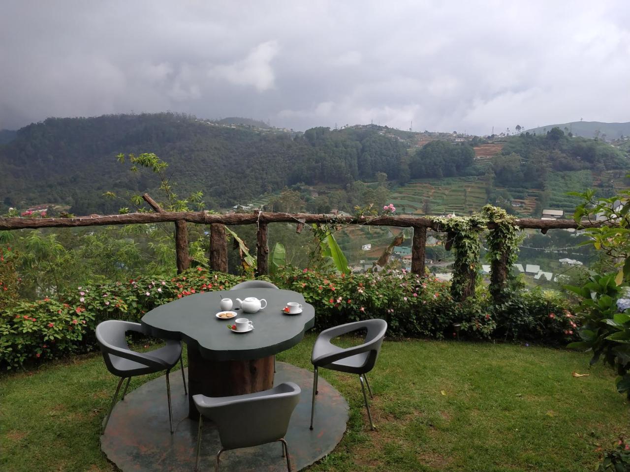 Misty Mountain Villas นูวาราเอลิยา ภายนอก รูปภาพ